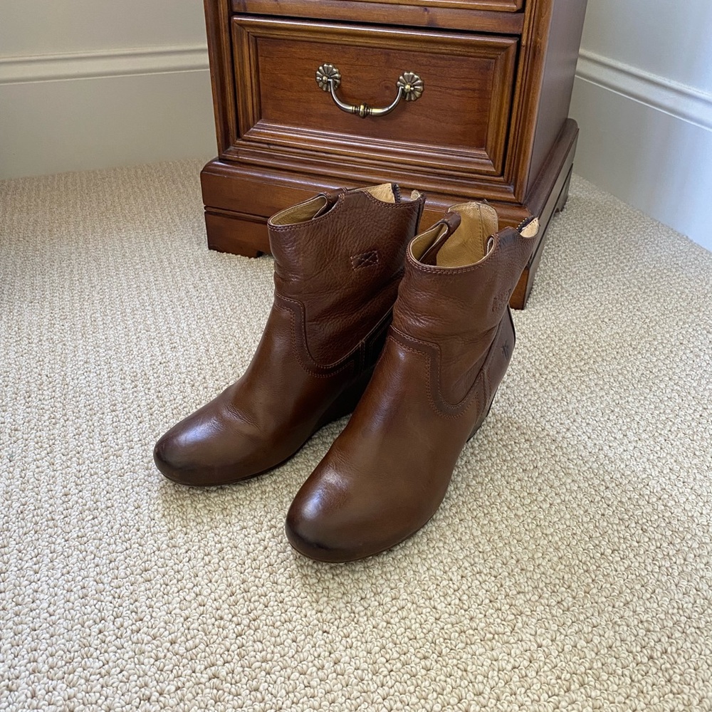 Frye Carson Wedge Bootie